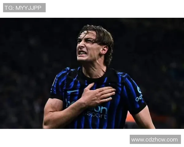 泽林斯基:我的进球有些走运,这场所底子无法踢球,腿都痛了 泽林斯基:我的进球有些走运,这场所底子无法踢球,腿都痛了